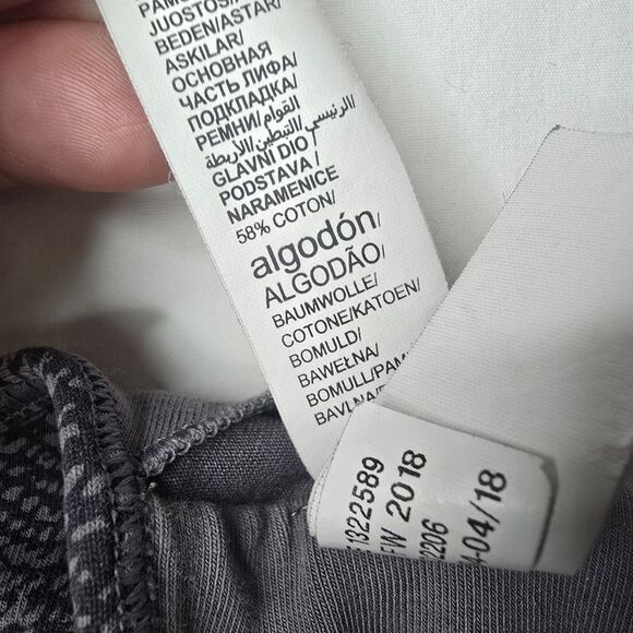 Under Armour compression sports bra S - Picture 7 of 7